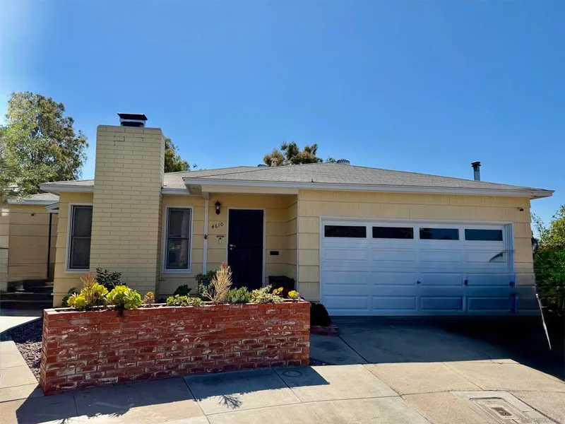 4610 Antioch, San Diego, CA 92115