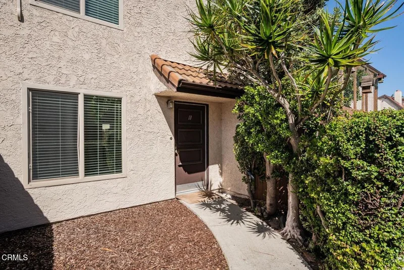 Photo 2 of 4949 Nautilus Street B