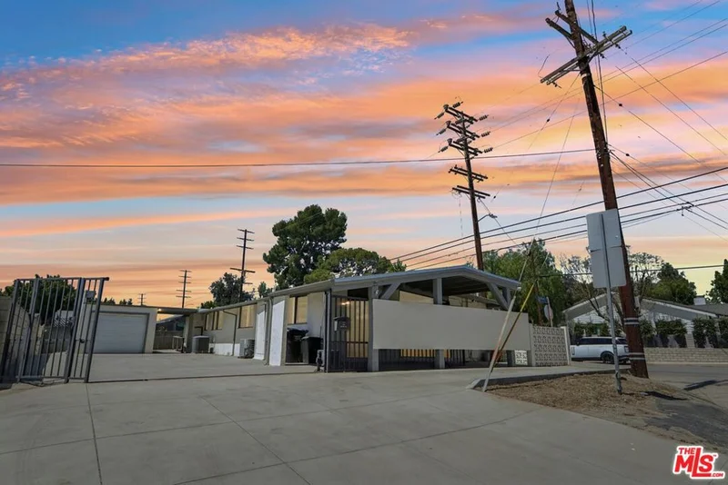 11100 Sheldon, Sun Valley, CA 91352