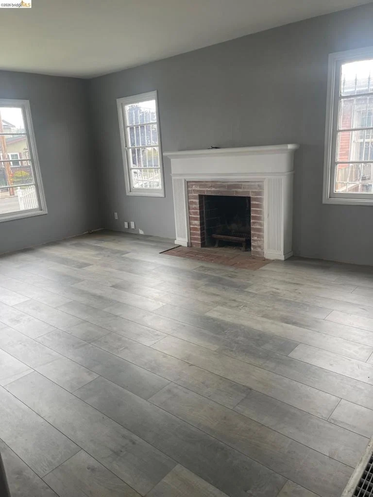 1626 104th Ave photo 2