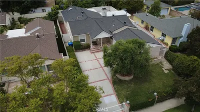 5339 Veloz Avenue photo 2