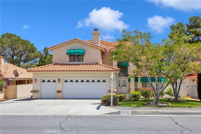 Photo 2 of 14740 Blue Grass Drive