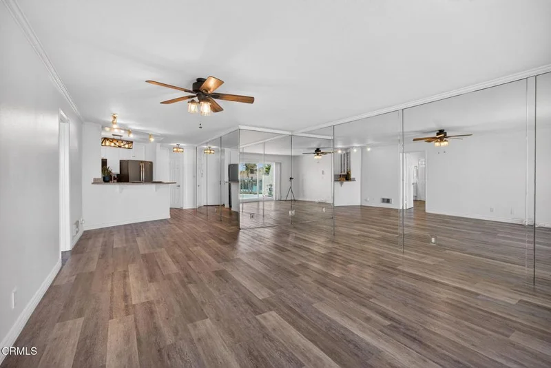 3101 Peninsula Road 121 photo 2