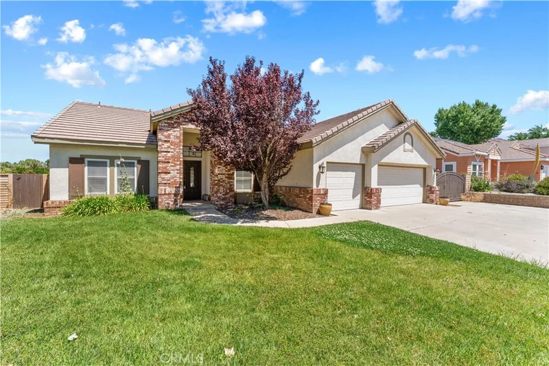42362 Round Hill, Lancaster, CA 93536