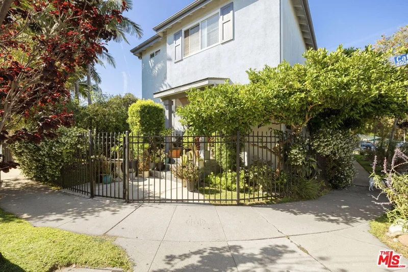 8801 Cattaraugus Avenue, Los Angeles, CA 90034