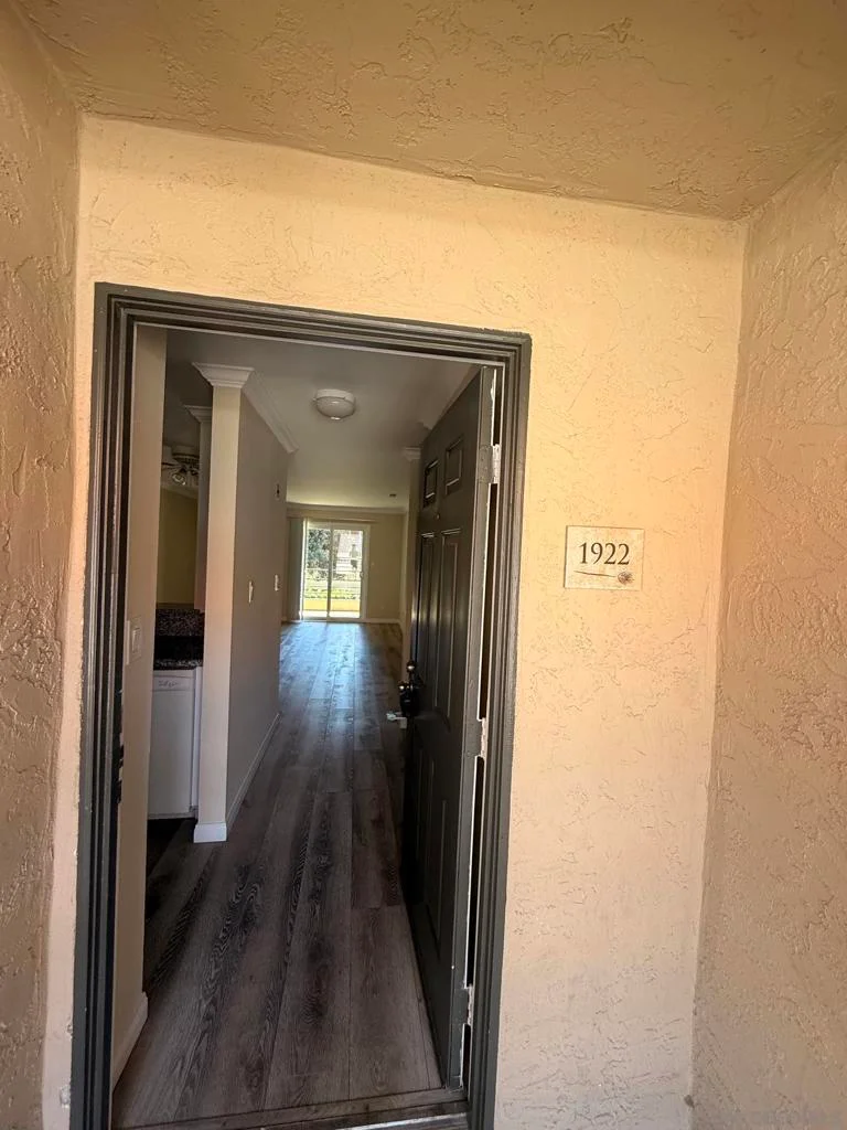 7405 Charmant Dr 1922