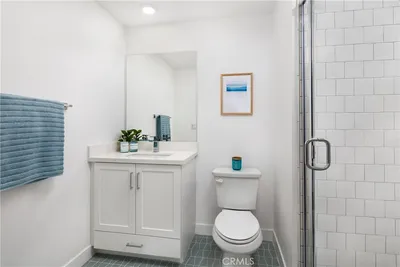1697 Constellation Drive photo 2