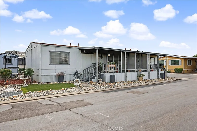 1400 Tully #121, Turlock, CA 95380