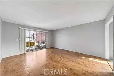 1308 E Oaks Street C photo 2