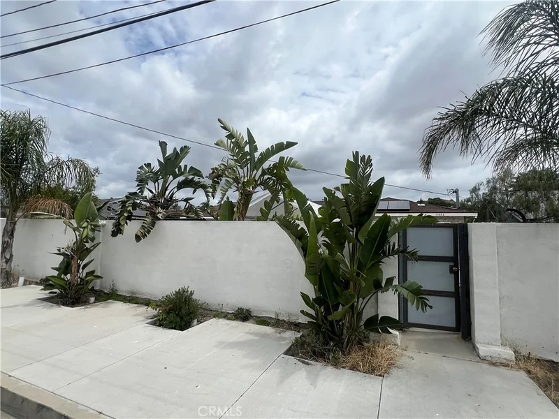 11024 Peoria Street photo 2