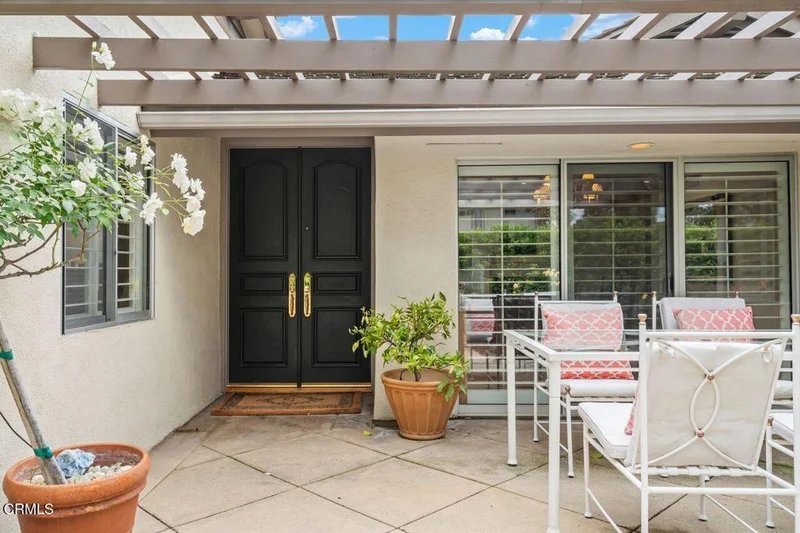 1040 S Orange Grove 1, Pasadena, CA 91105