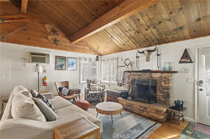 1029 W Aeroplane photo 2