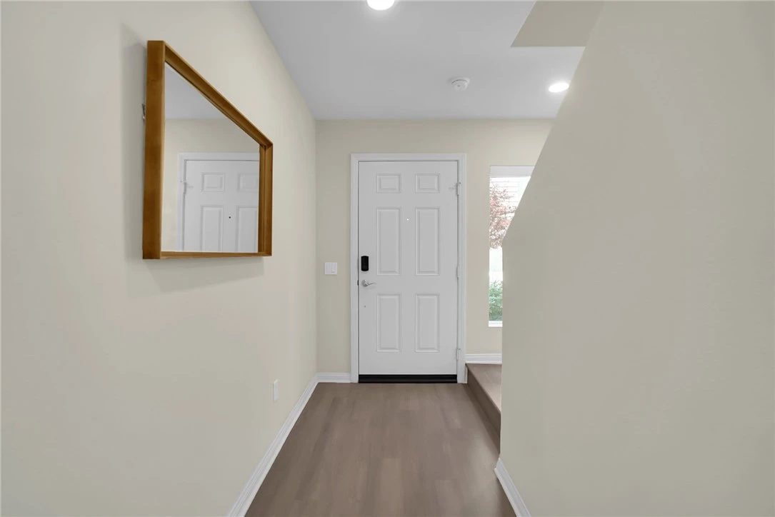 Interior 4