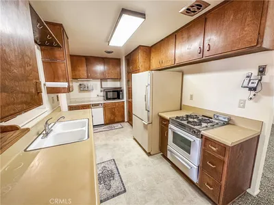 630 N 10 th Street photo 2