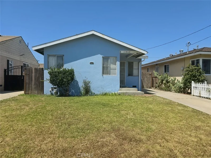 11909 Cedar, Hawthorne, CA 90250