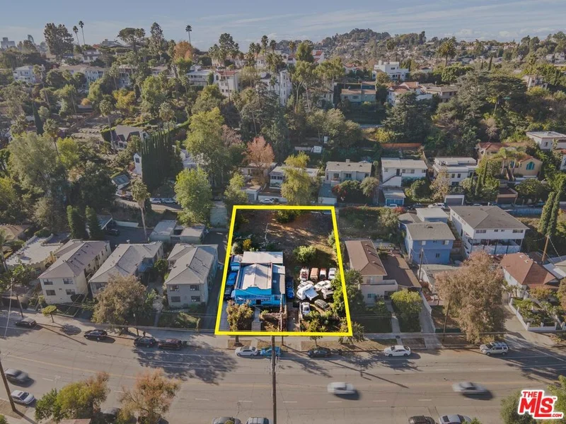 2643 Glendale Boulevard photo 2