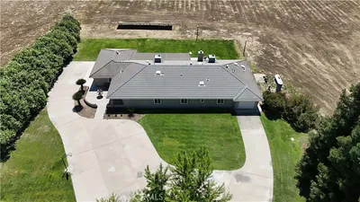 15396 Avenue 23 1/2 photo 2