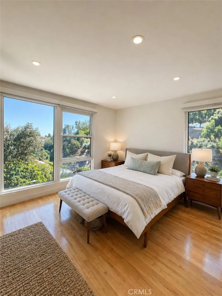 Photo 2 of 1311 Braeridge Drive