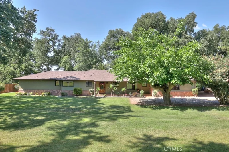 Photo 2 of 11714 Livingston Cressey