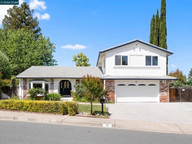 55 Regency Dr, Clayton, CA 94517