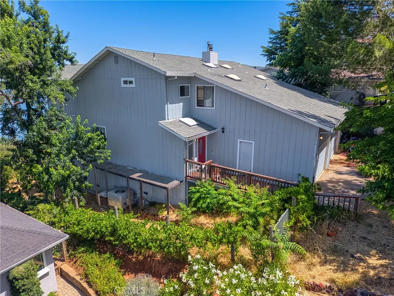 Photo 2 of 3229 Westridge Drive