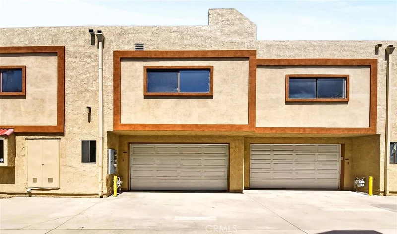 Photo 2 of 9914 Tweedy Lane C