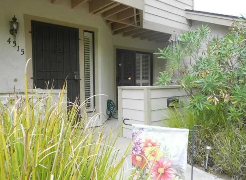 4515 Chateau Drive, San Diego, CA 92117