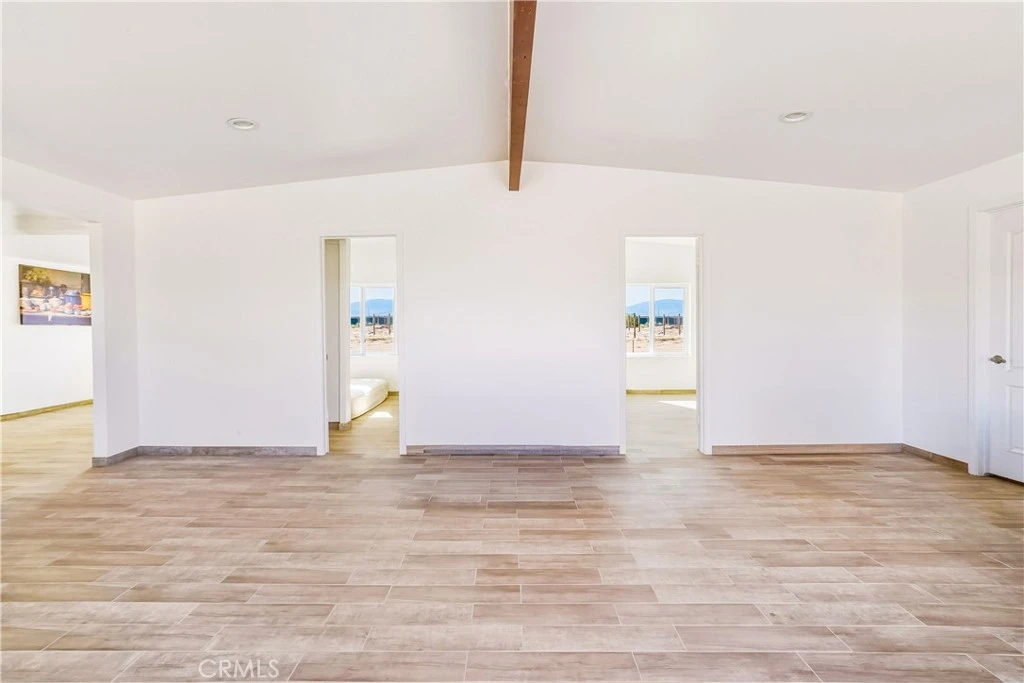 Interior 4