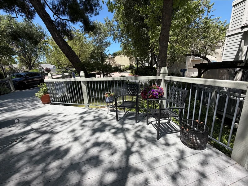 1166 S Westlake A photo 2