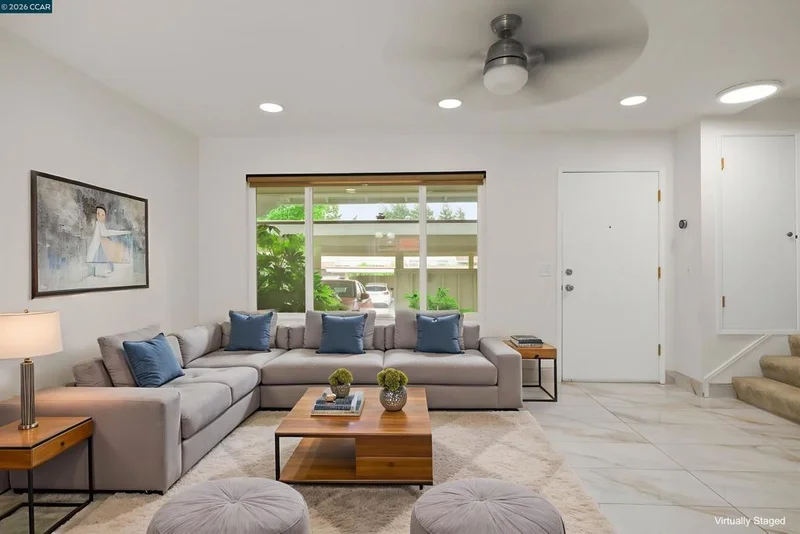 Photo 2 of 560 La Copita Ct