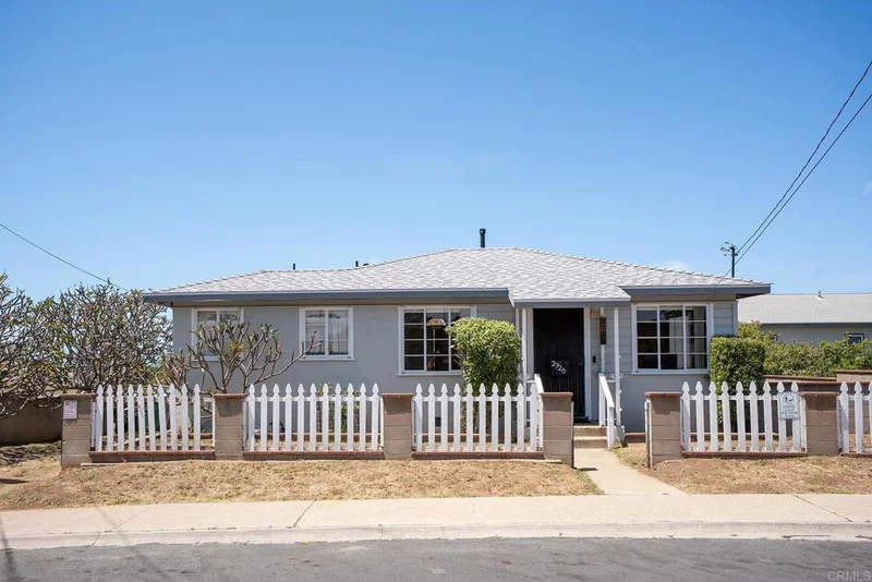 2726 Comstock St, San Diego, CA 92111