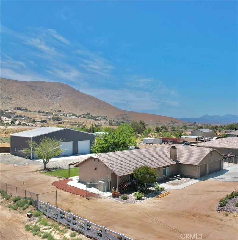 22585 Ocotillo photo 2