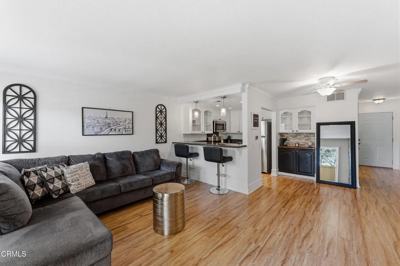 2731 Erringer Road 86, Simi Valley, CA 93065
