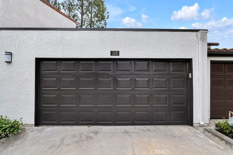 110 Jeranios Court photo 2