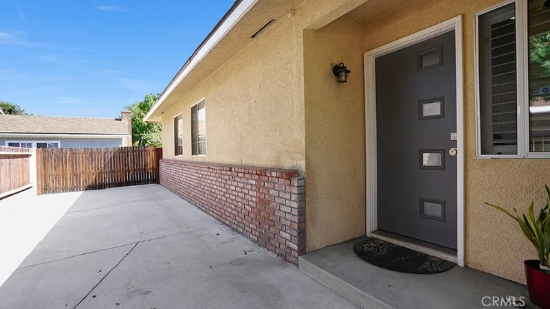 12308 Loma Drive photo 2