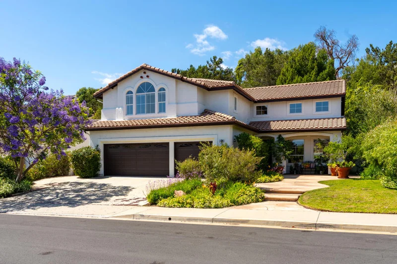 2039 Alborada Drive photo 2