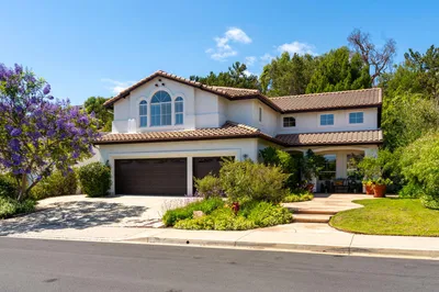 2039 Alborada Drive photo 2