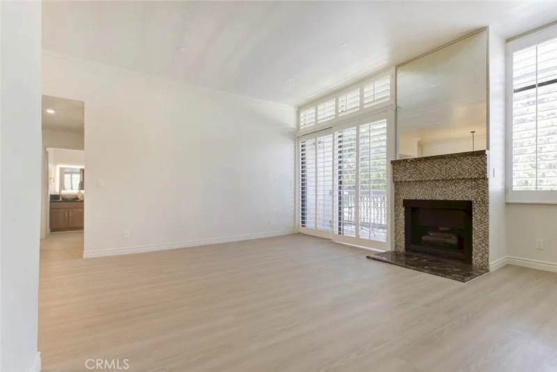 Photo 2 of 10470 Riverside 102
