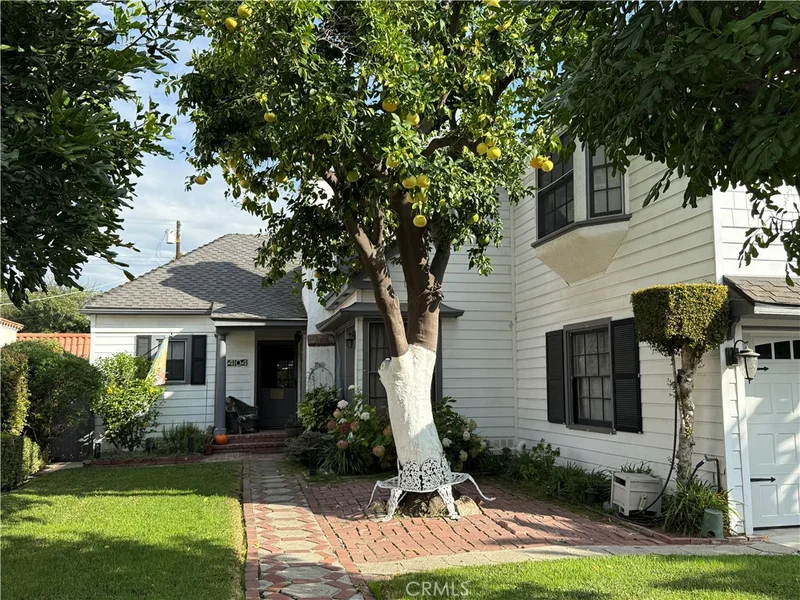 4104 Bakman, Studio City, CA 91602