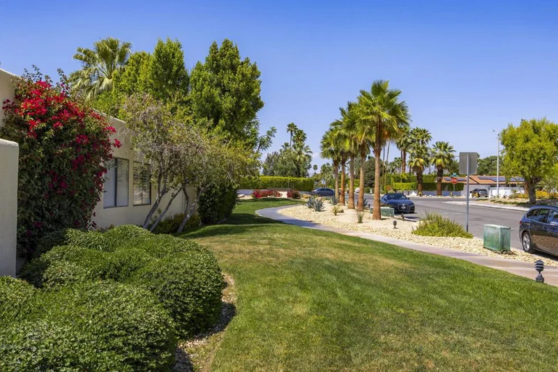 Photo 2 of 481 N Hermosa Drive