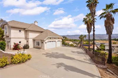 613 E Sunset N photo 2