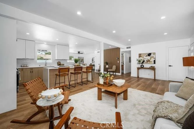 Interior 3