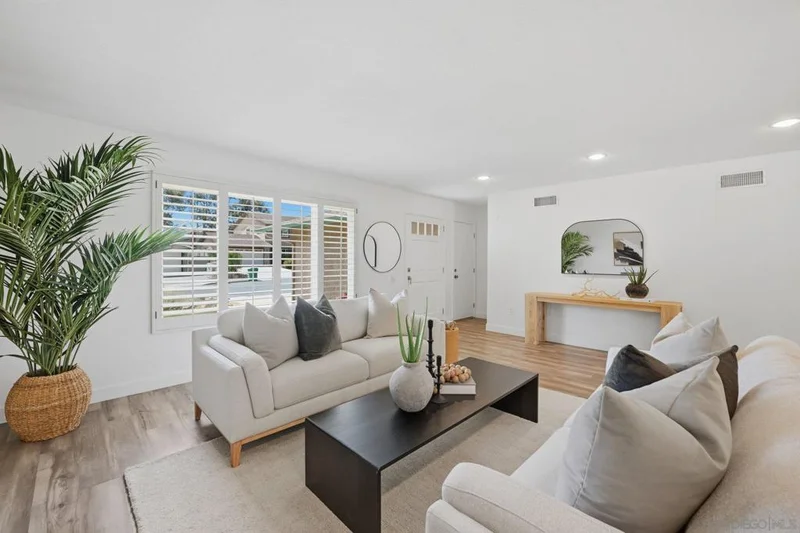 4571 Leathers, San Diego, CA 92117