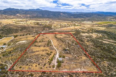 39360 Highway 79 photo 2