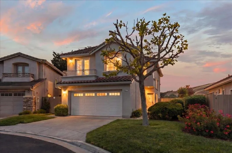 26214 Acclaim Court