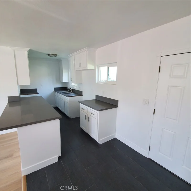 246 87th, Los Angeles, CA 90003