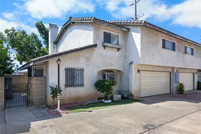 11855 Ramona Blvd photo 2
