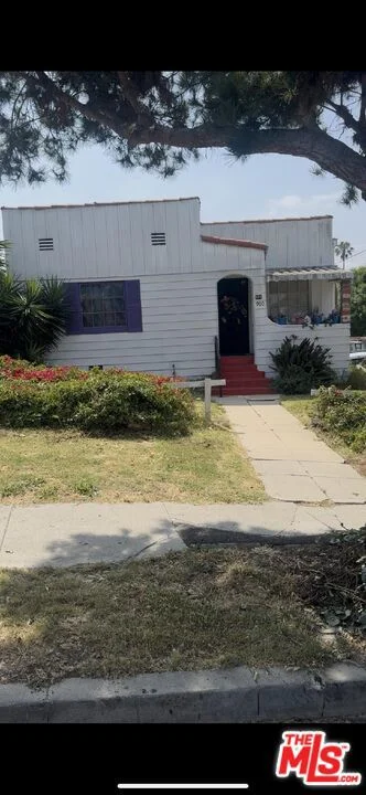 900 E 65th Street, Inglewood, CA 90302
