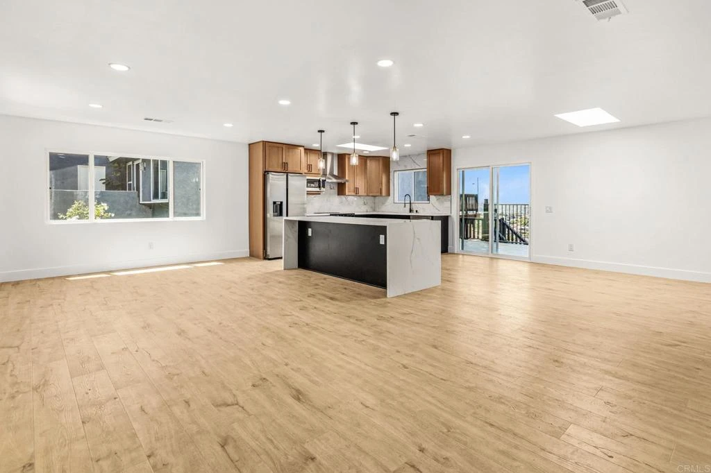 Photo 9 of 1114 Coronado Avenue