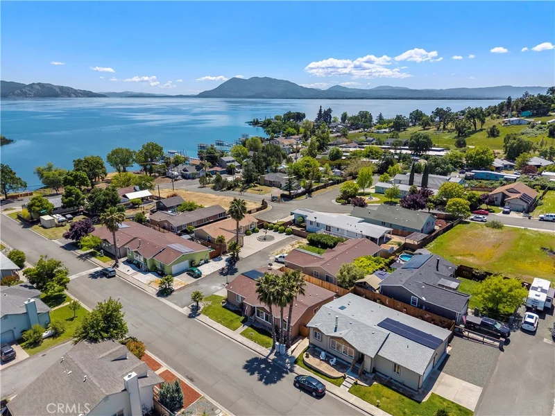 Photo 2 of 205 Island View